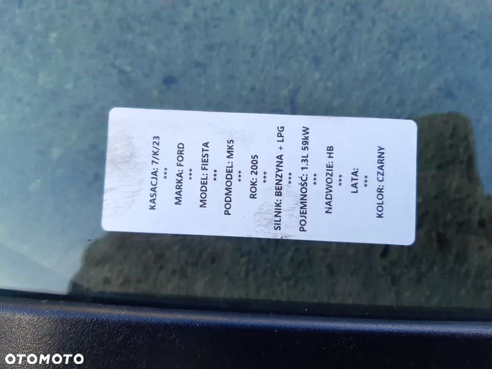 DRZWI PRAWY TYŁ

 FORD
 FIESTA MK5 - 3