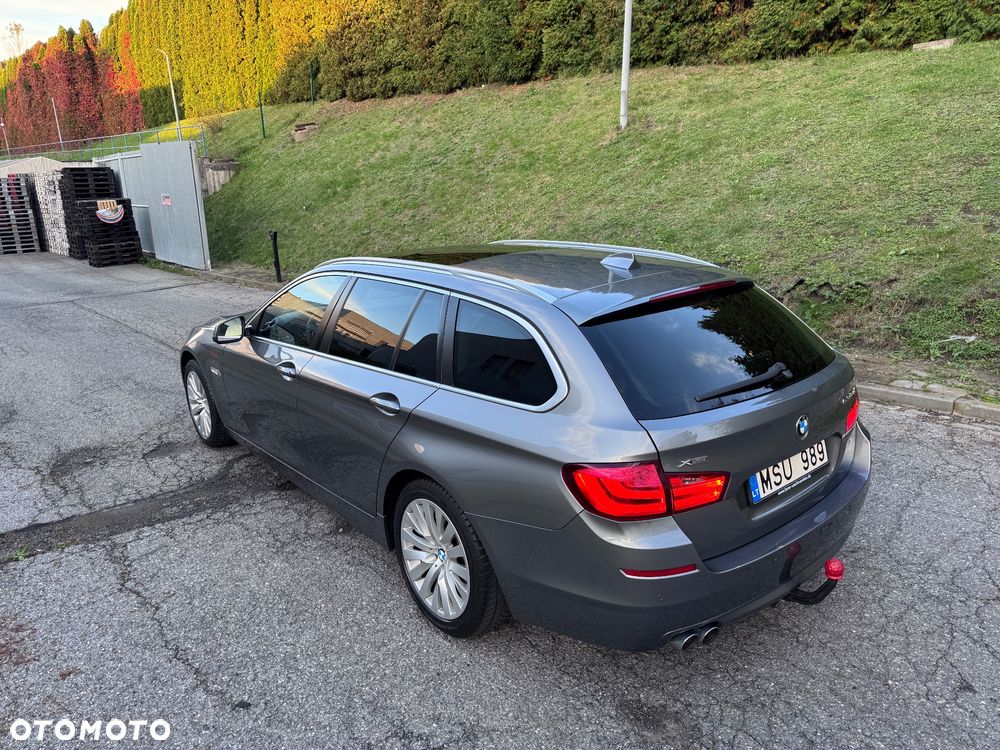 BMW Seria 5 530d xDrive Luxury Line - 34