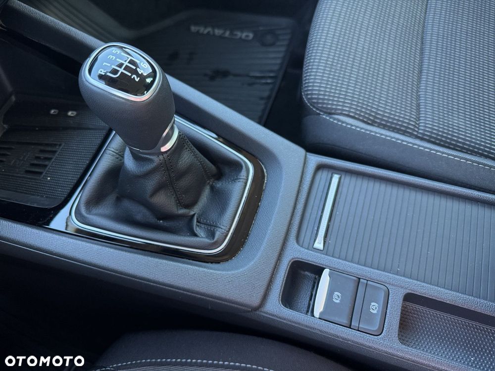 Skoda Octavia - 16