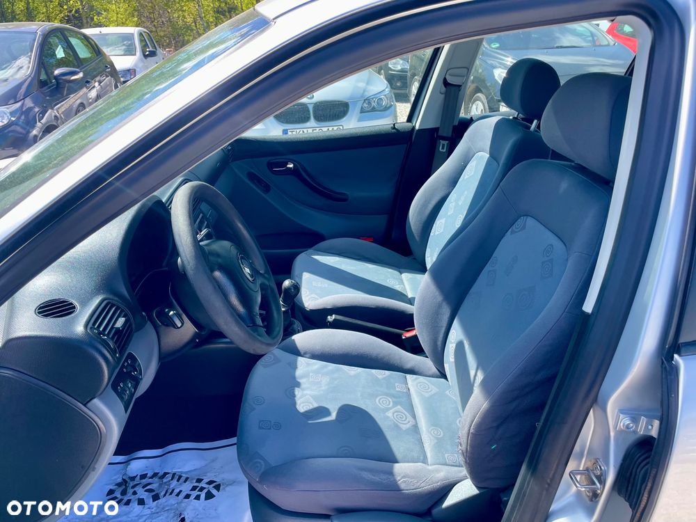 Seat Leon 1.6 Stella Plus - 29