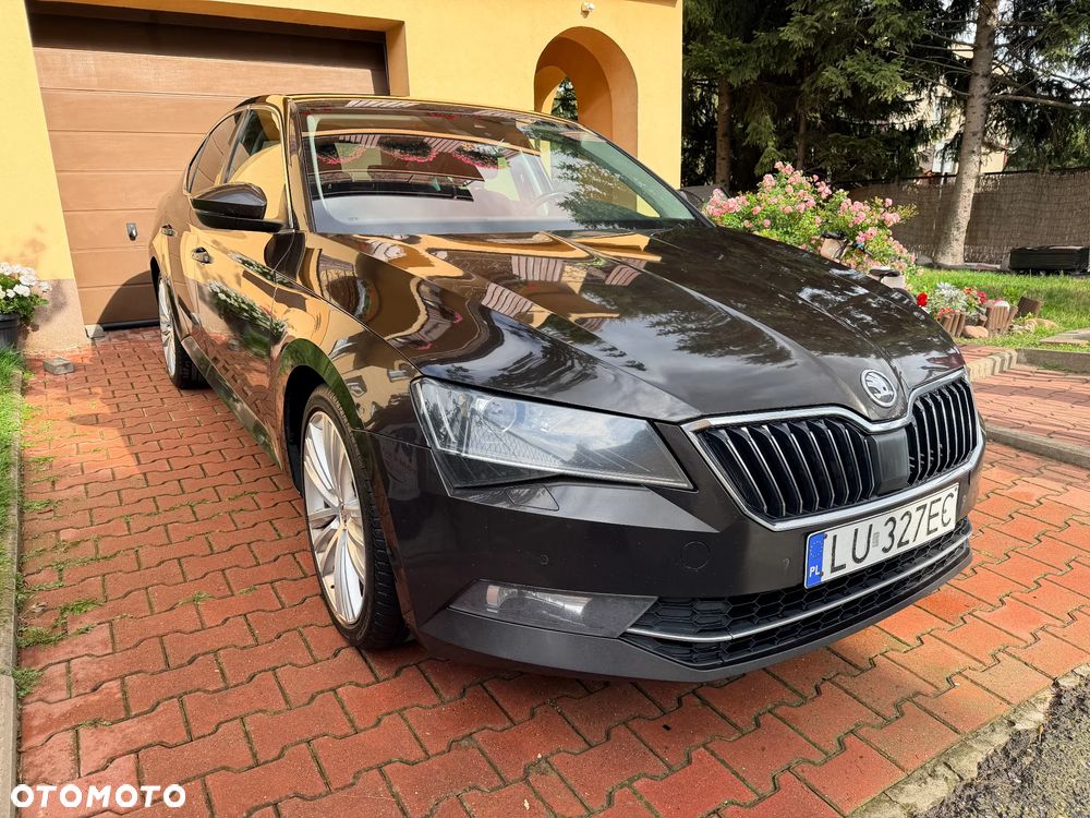 Skoda Superb 2.0 TDI Active DSG - 1