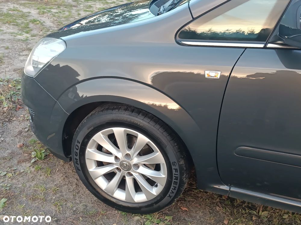 Opel Zafira - 19