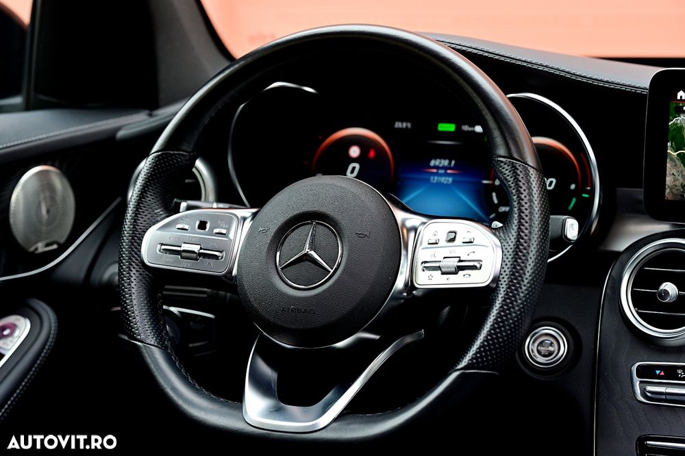 Mercedes-Benz GLC 300 e 4Matic 9G-TRONIC AMG Line Plus - 22