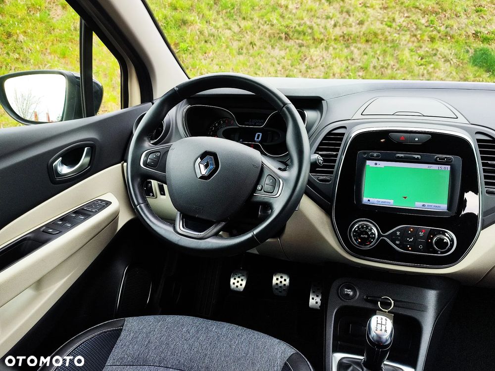 Renault Captur - 32