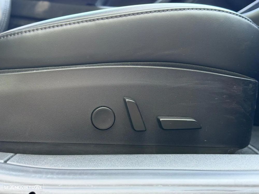 Tesla Model 3 Standard RWD Plus - 28
