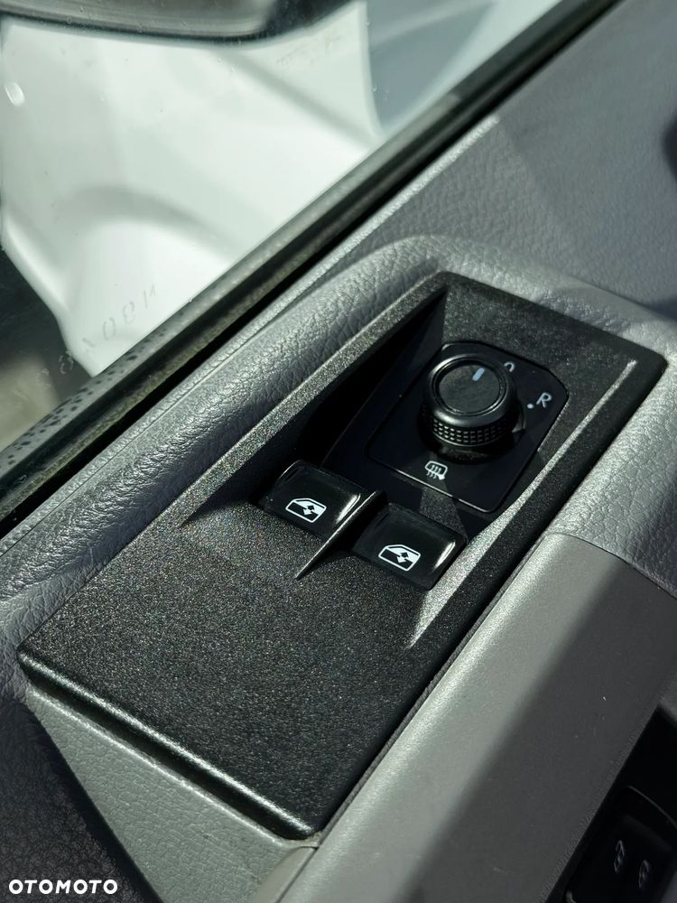 Volkswagen CRAFTER - 21