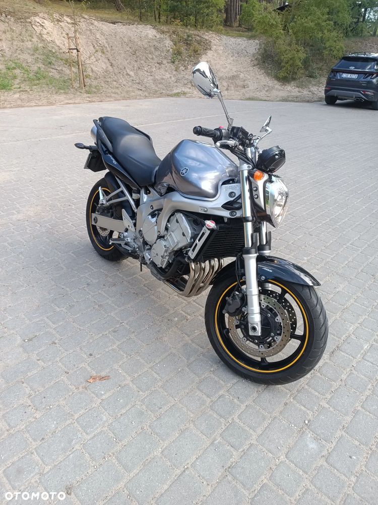 Yamaha FZ6 - 3