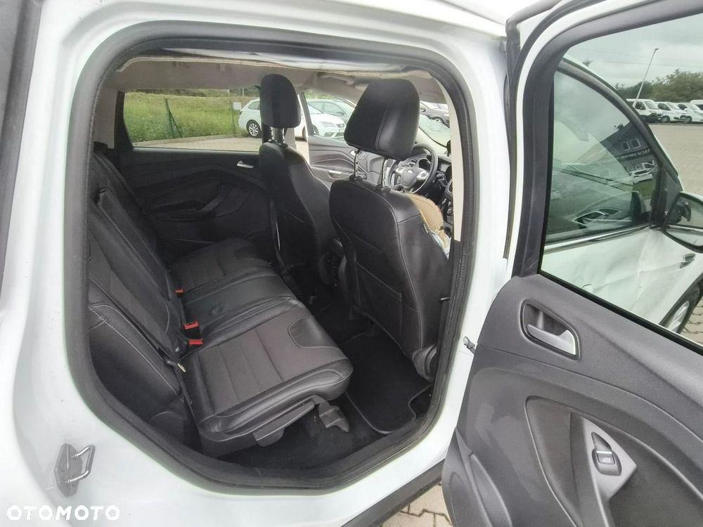 Ford Kuga - 17