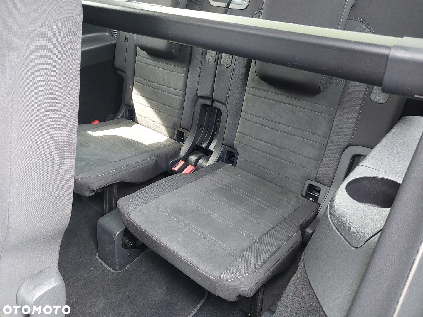 Volkswagen Touran 2.0 TDI BMT Highline DSG - 23