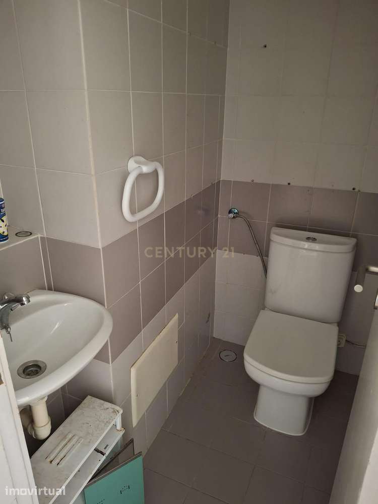 T3 com Box, totalmente remodelado para Arrendamento, Monte da Caparica - Grande imagem: 5/15