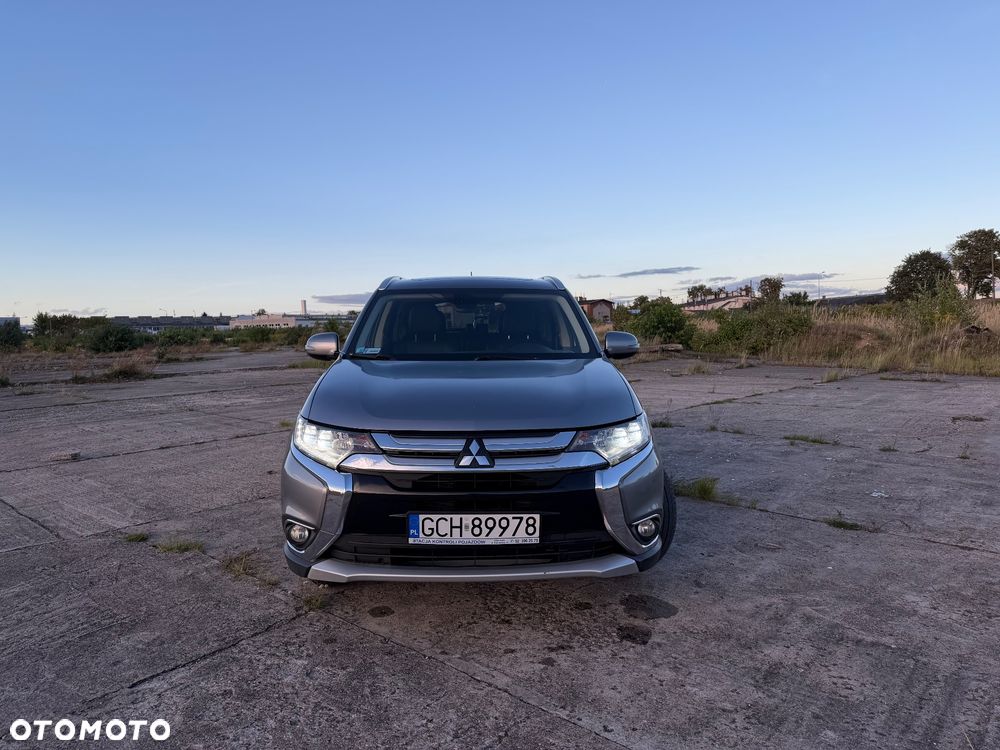 Mitsubishi Outlander - 8