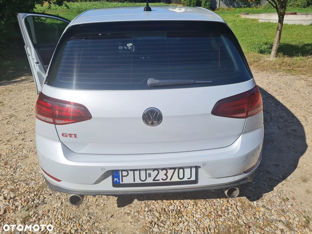 Volkswagen Golf GTI (BlueMotion Technology) DSG Performance - 37