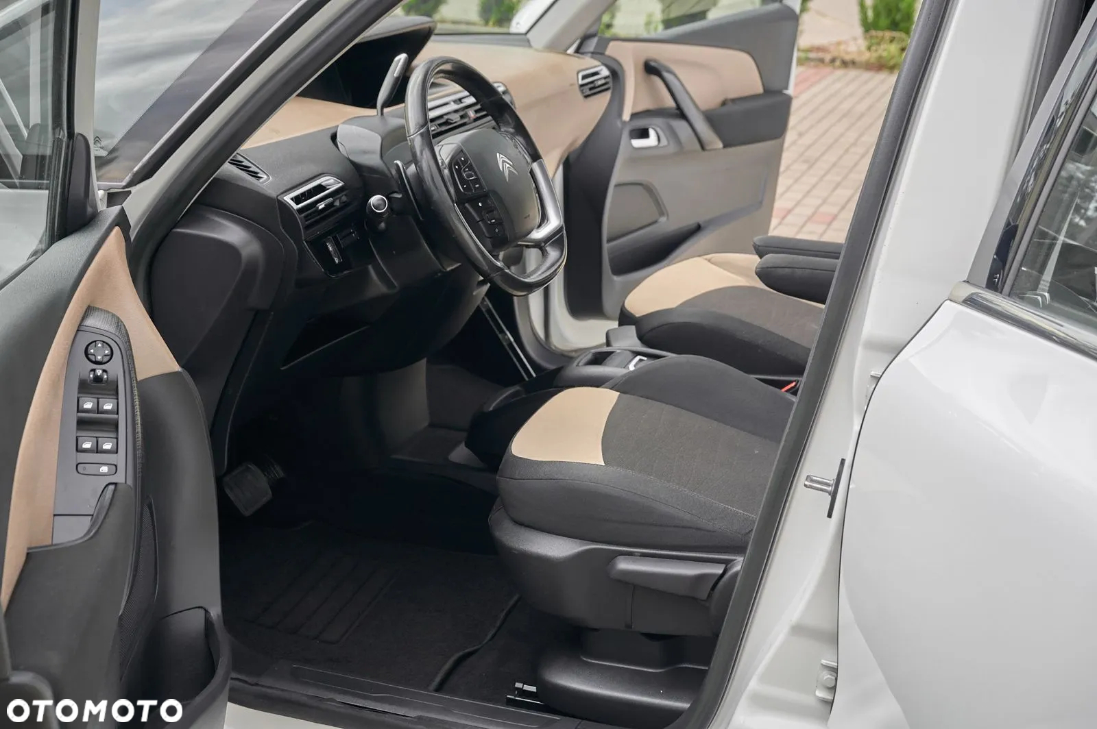 Citroën C4 Picasso THP 165 Stop&Start EAT6 Exclusive - 17