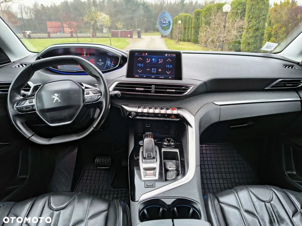 Peugeot 5008 - 25