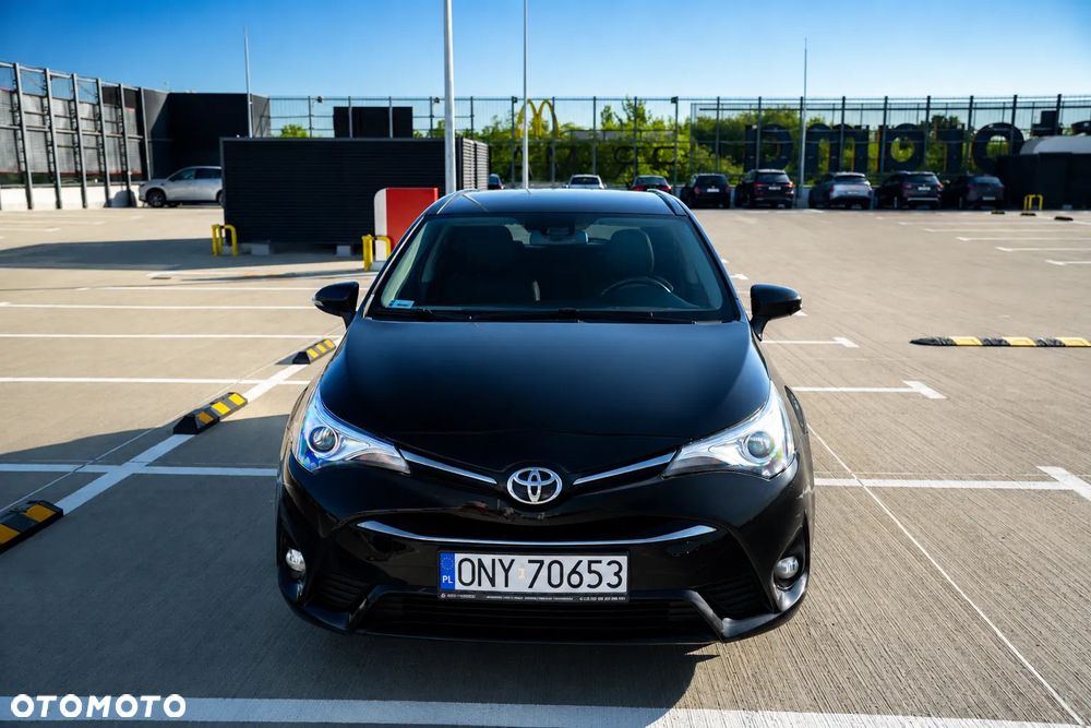 Toyota Avensis 2.0 D-4D Selection - 3