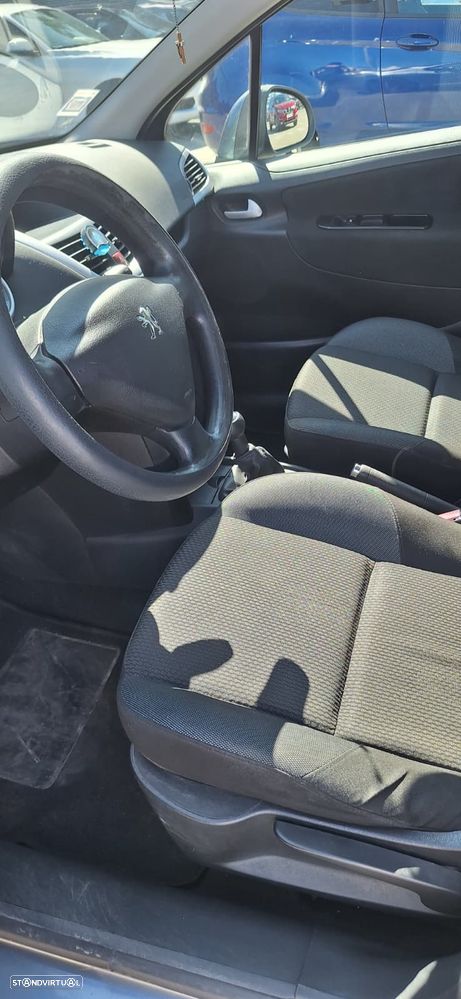 Peugeot 207 1.4 16V Active - 10