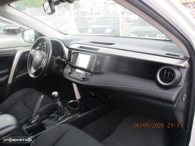 Toyota RAV4 2.0 D-4D Active - 8