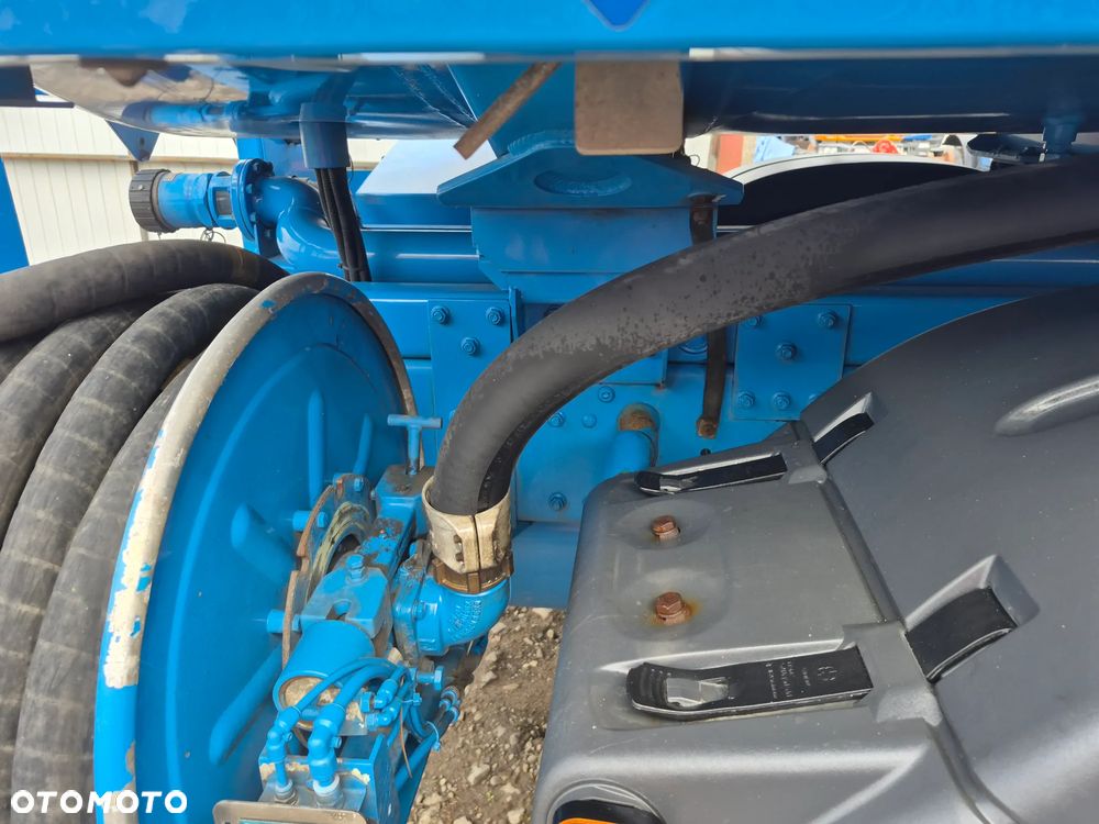 MAN TGS 26440 AUTOCYSTERNA - 16