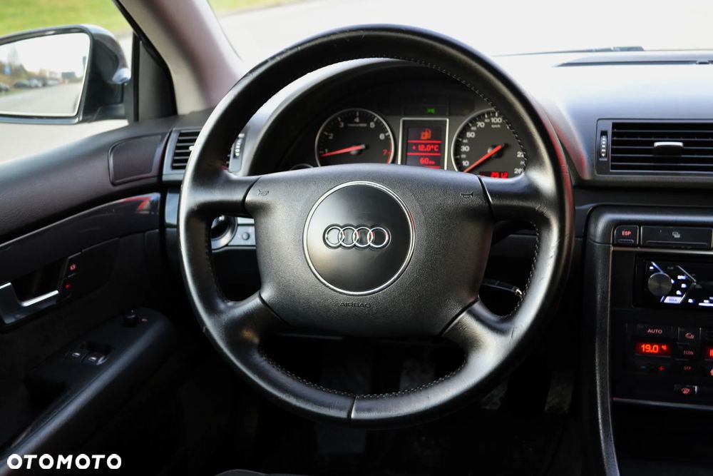 Audi A4 Limousine - 22