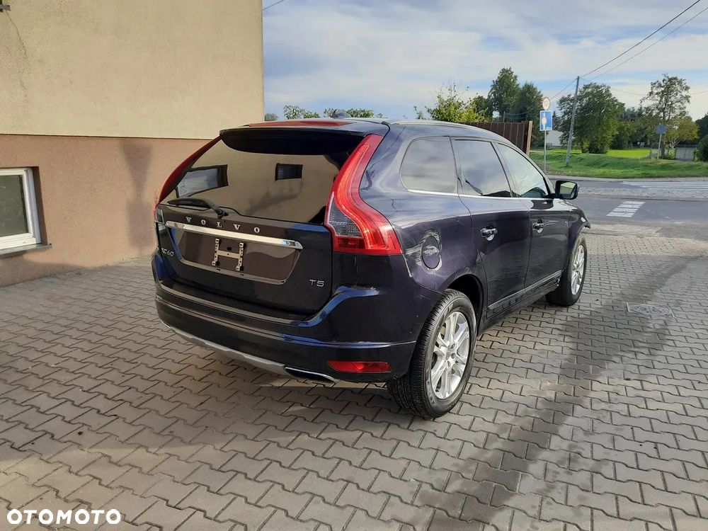 Volvo XC 60 - 8