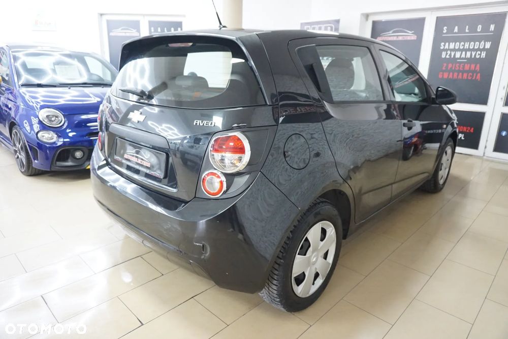 Chevrolet Aveo 1.2 LT - 10