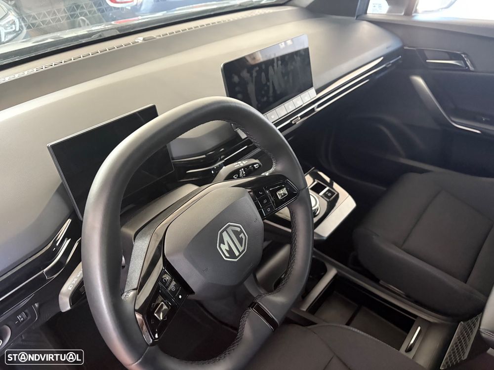 MG MG4 64 kWh Comfort - 10