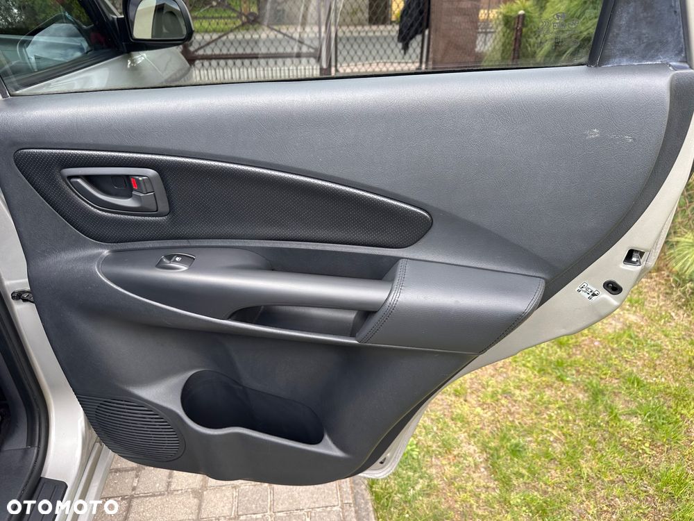 Hyundai Tucson 2.0 4WD GLS - 25