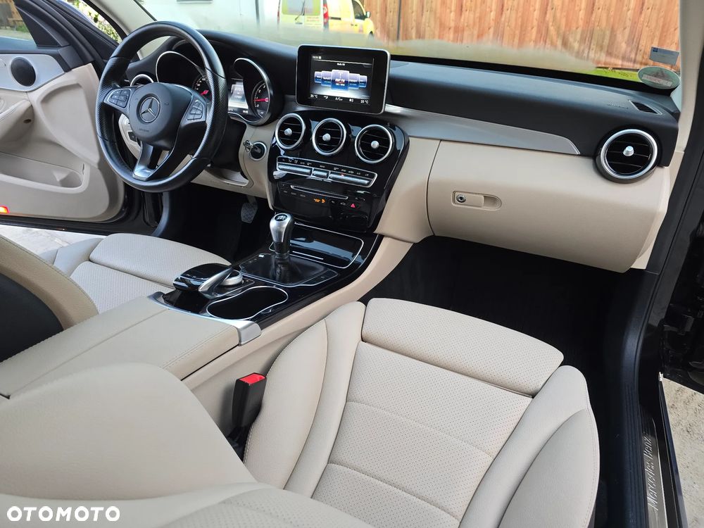 Mercedes-Benz Klasa C 180 Exclusive - 14