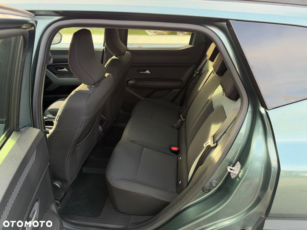 Dacia Duster 1.6 Full Hybrid 140 Extreme MMT - 12