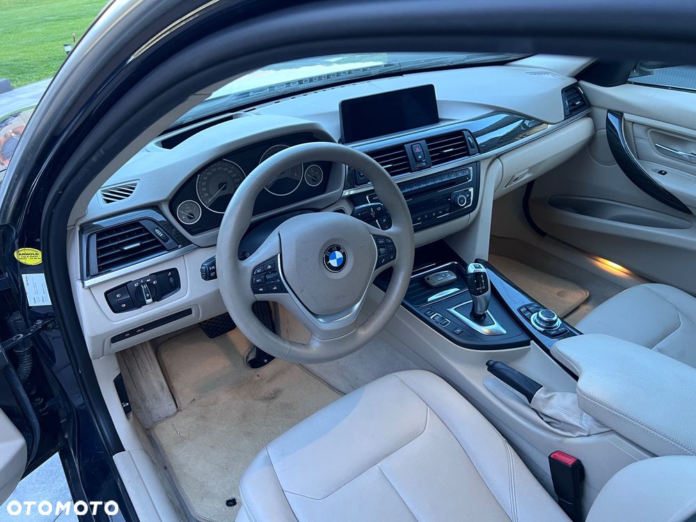 BMW Seria 3 - 12
