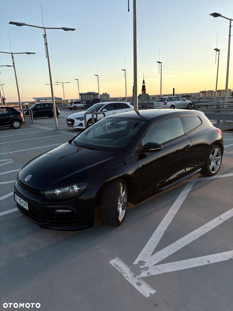 Volkswagen Scirocco 2.0 TSI R - 2