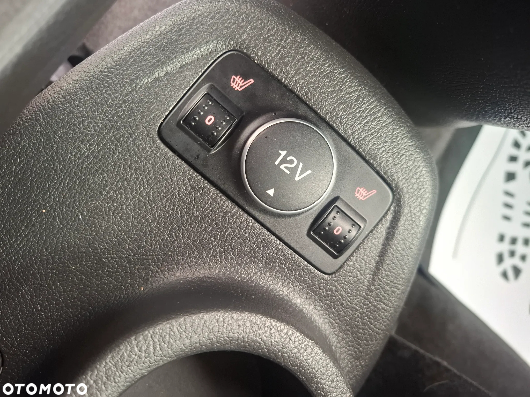 Ford Tourneo Connect Grand - 36