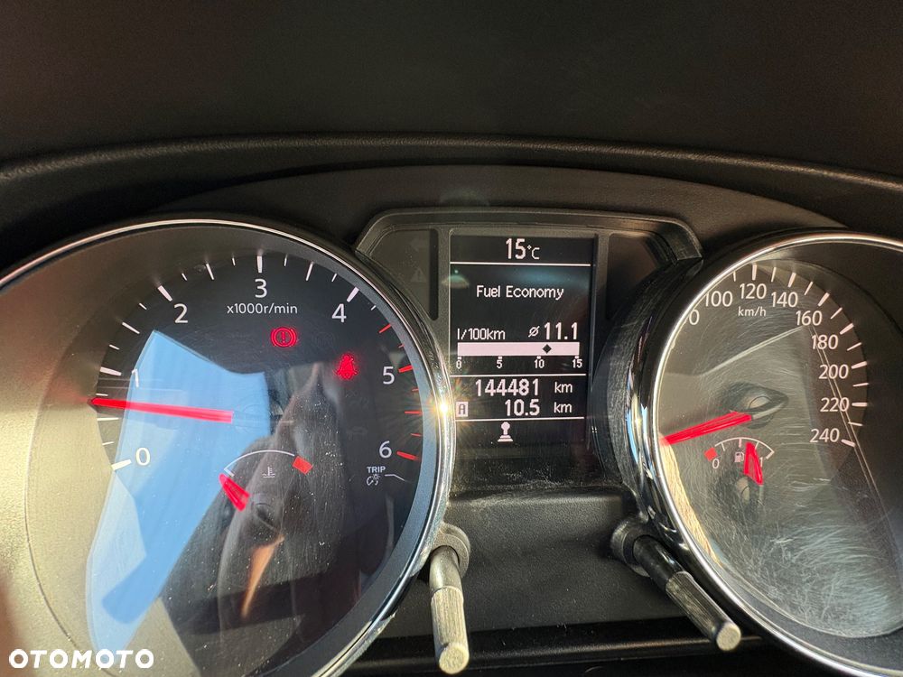 Nissan Qashqai ver-2-0-dci-4x4-tekna - 19