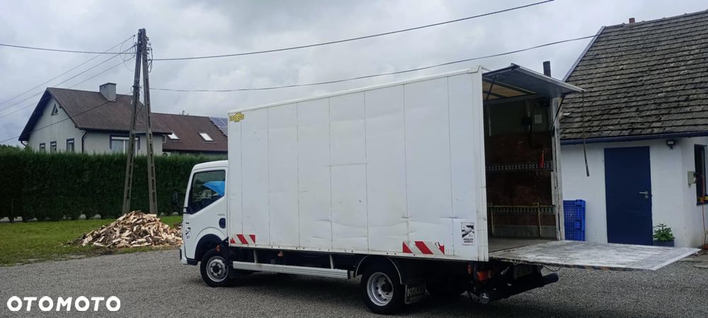 Renault Maxity - 2