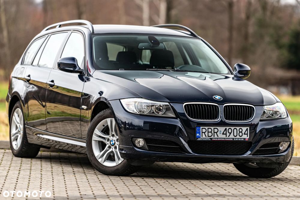BMW Seria 3 318i - 12