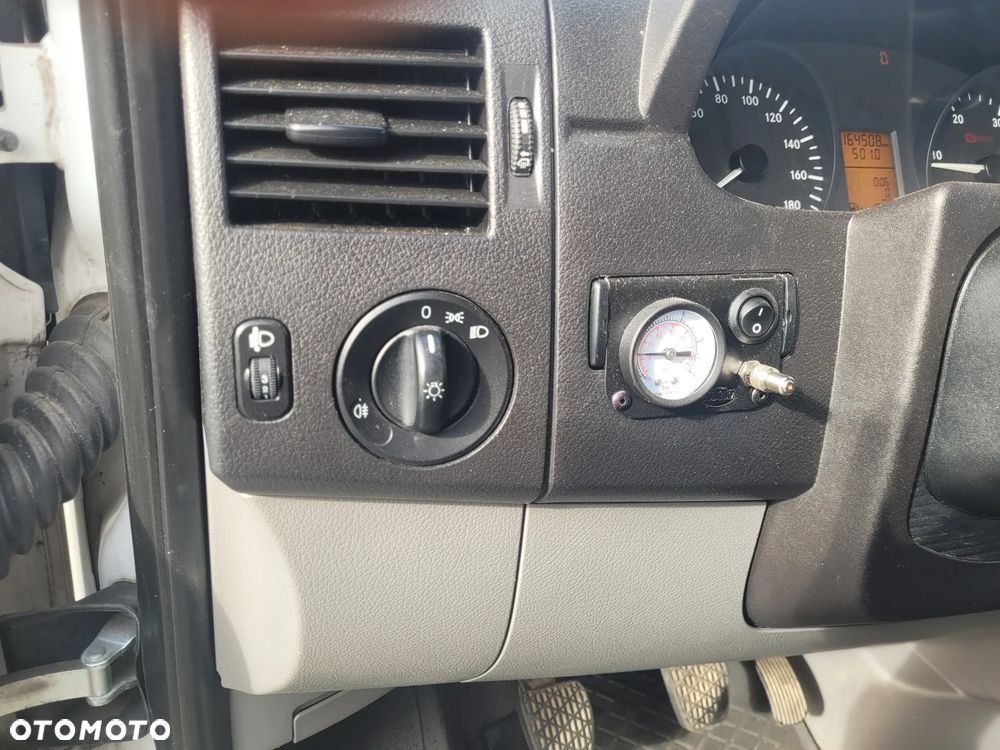 Mercedes-Benz Sprinter - 21