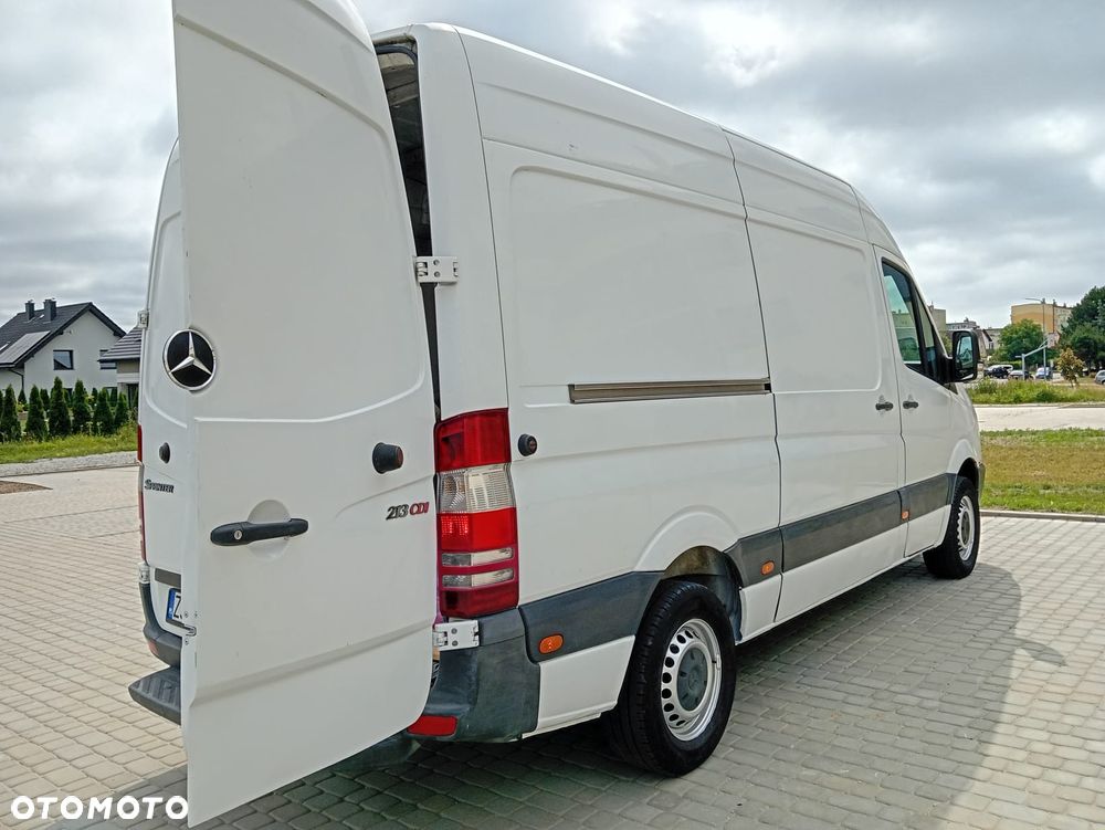 Mercedes-Benz Sprinter - 12