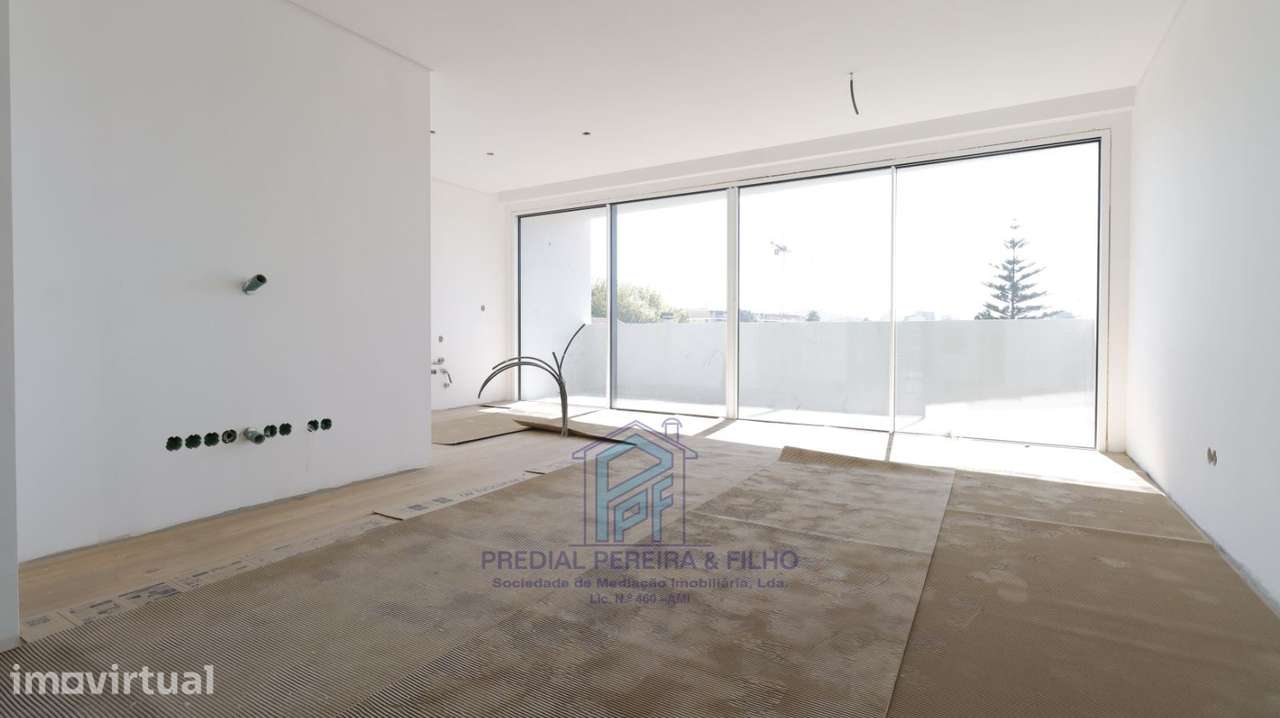 Apartamento T2 Novo - Rio Tinto / Centro/Junto Continente e Lidl - Grande imagem: 3/27