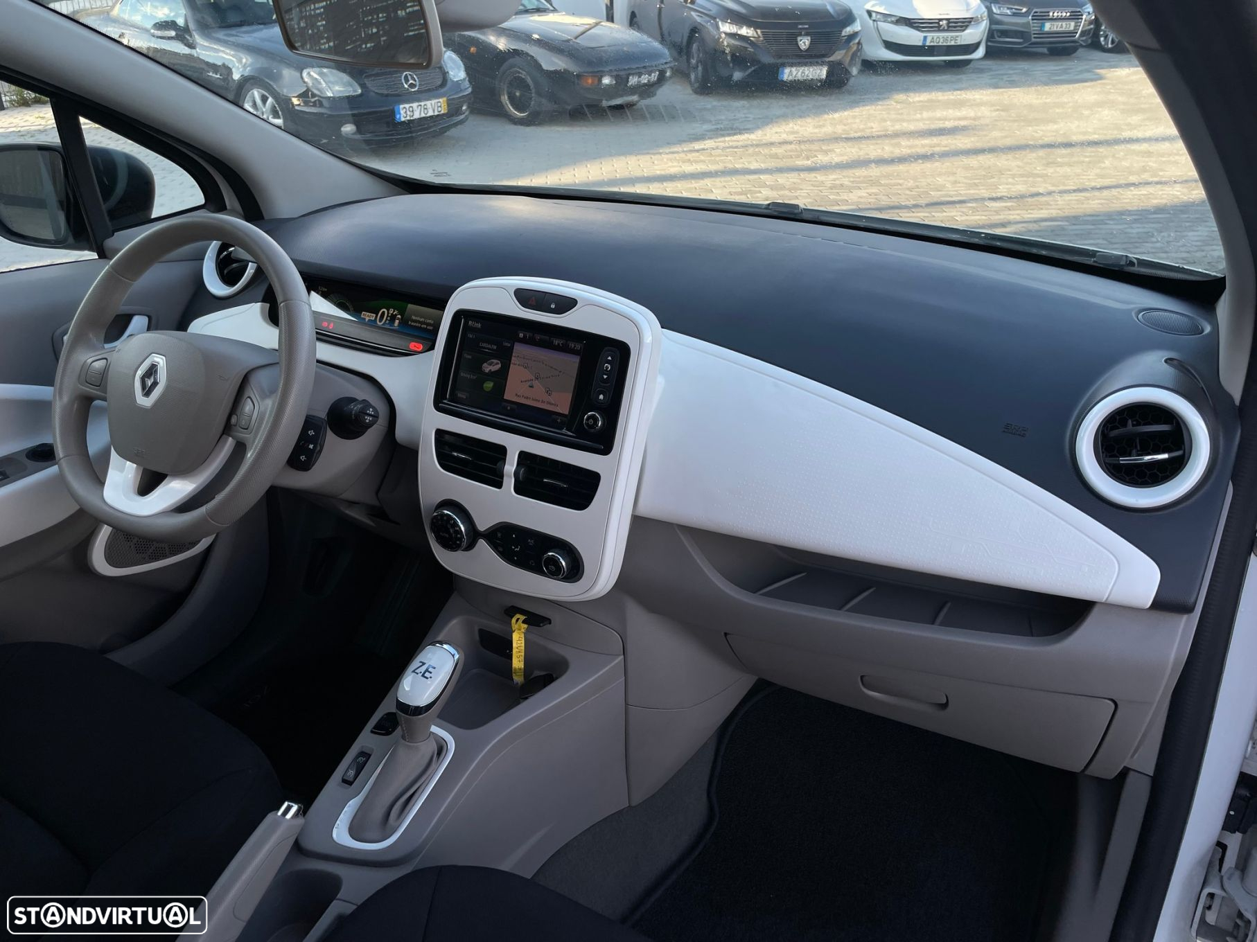 Renault Zoe (c/ Bateria) Life 40 Q90 - 16