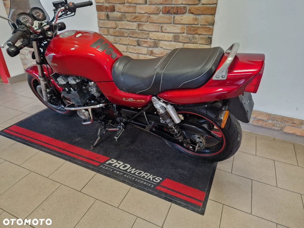 Honda CB - 11