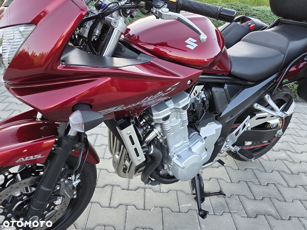 Suzuki Bandit - 24