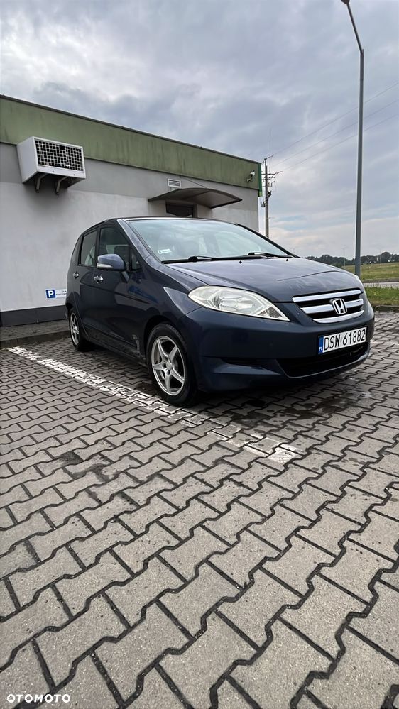 Honda FR-V - 4
