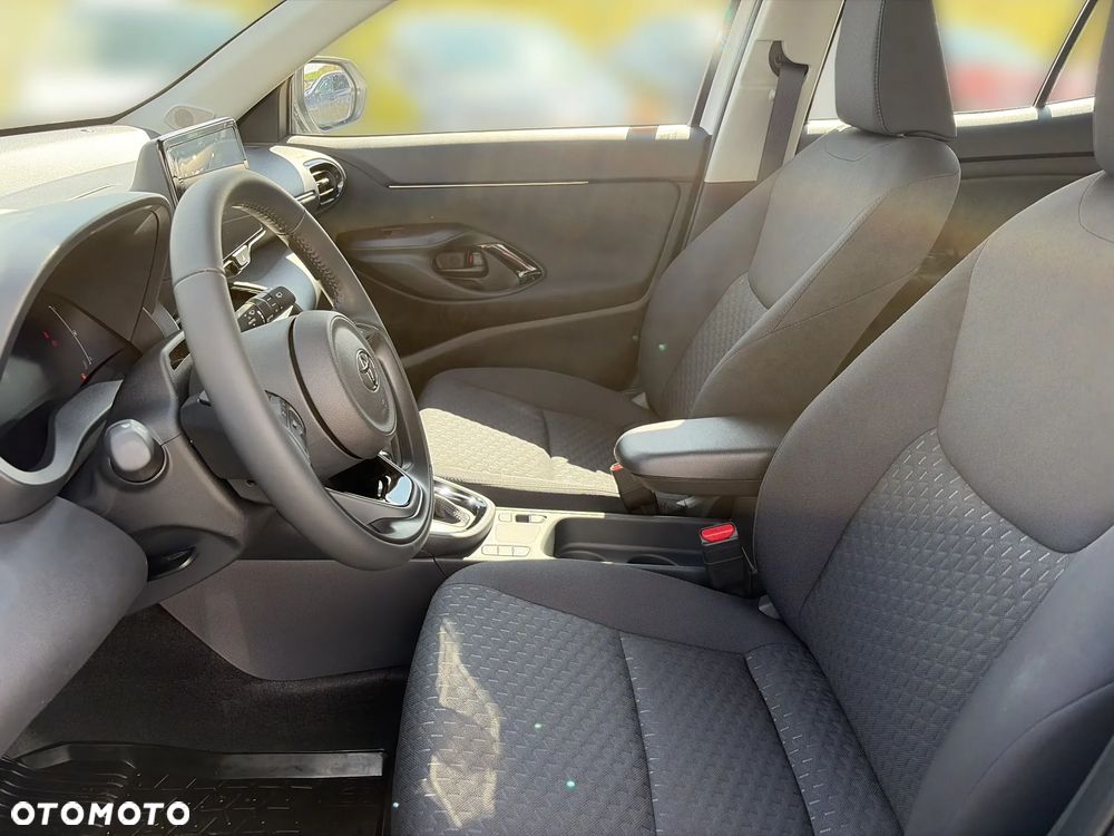 Toyota Yaris Cross Hybrid 1.5 Comfort - 16