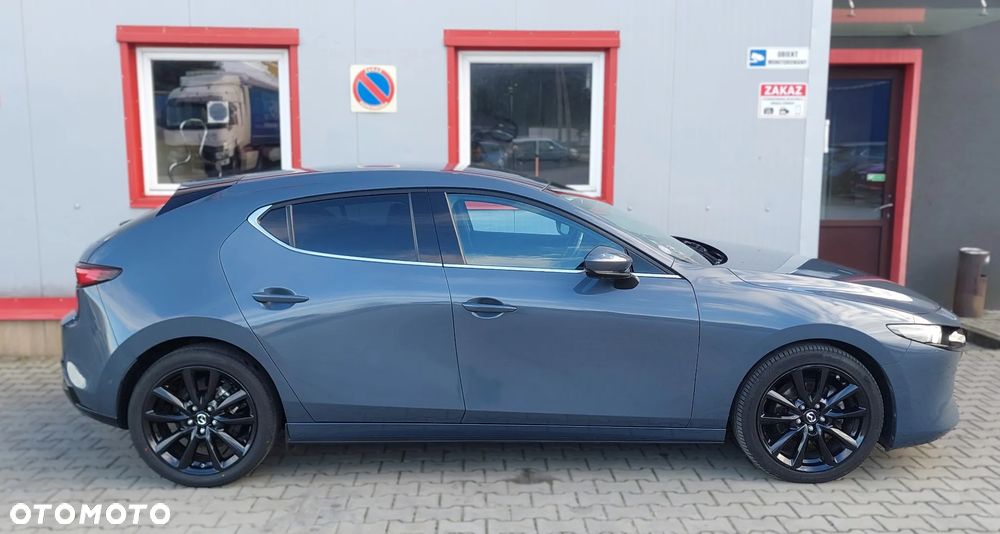 Mazda 3 - 8