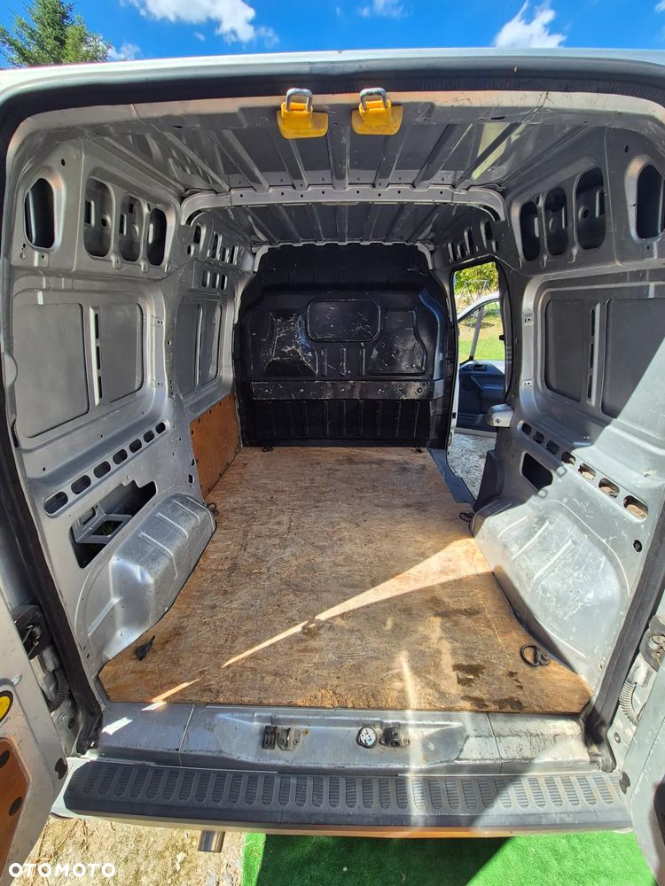 Ford Transit connect - 5