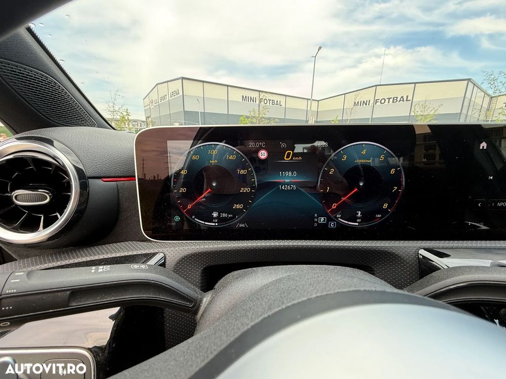 Mercedes-Benz A 200 7G-DCT AMG Line - 8