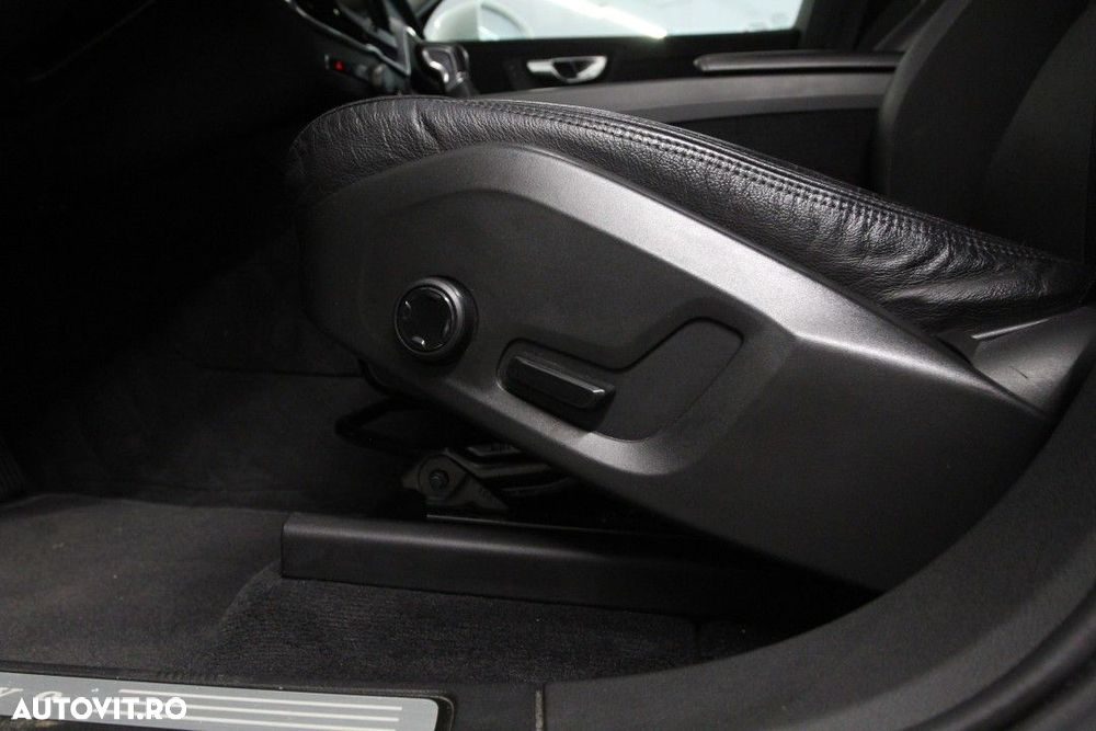 Volvo XC 60 T5 AWD Inscription - 13
