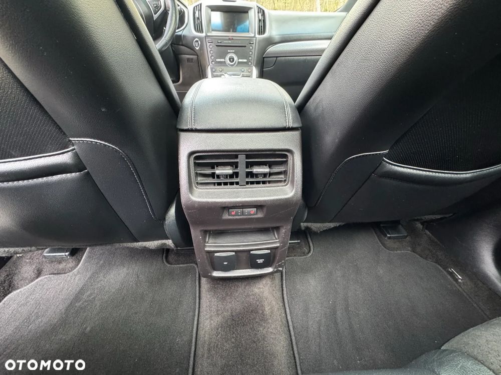 Ford Edge 2.0 TDCi Bi-Turbo 4x4 ST-LINE - 13