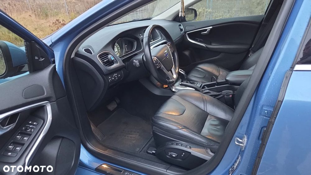 Volvo V40 D4 Geartronic Summum - 5