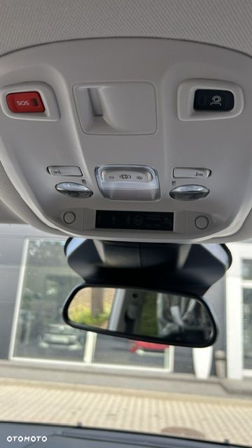 Peugeot Traveller - 11